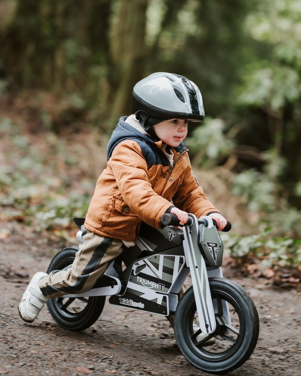 Triumph Daytona 765 Balance Bike